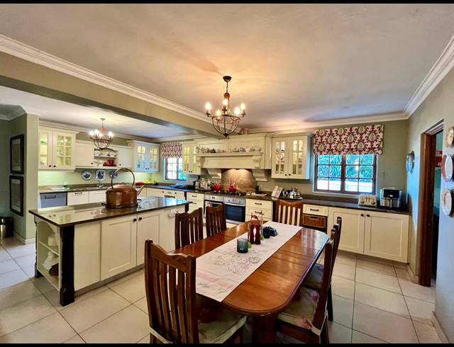 6 BEDROOM HOUSE FOR SALE IN SHORTENS COUNTRY ESTATE